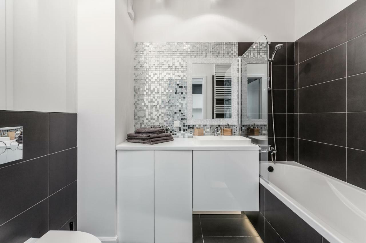 Chill Apartments Wola Warszawa Eksteriør billede